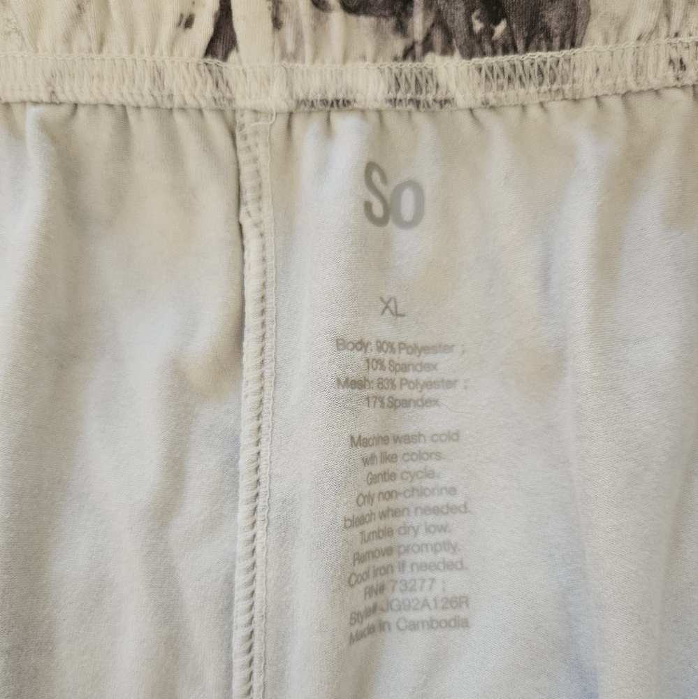 SO Women's White and Grey Drawstring Soft Casual Shorts Size XL - Picture 3 of 3